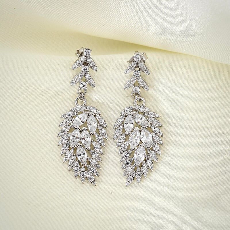 1.50 Karat Mia Zirconia Benzersiz Zerafet Tektaş Gümüş Küpe